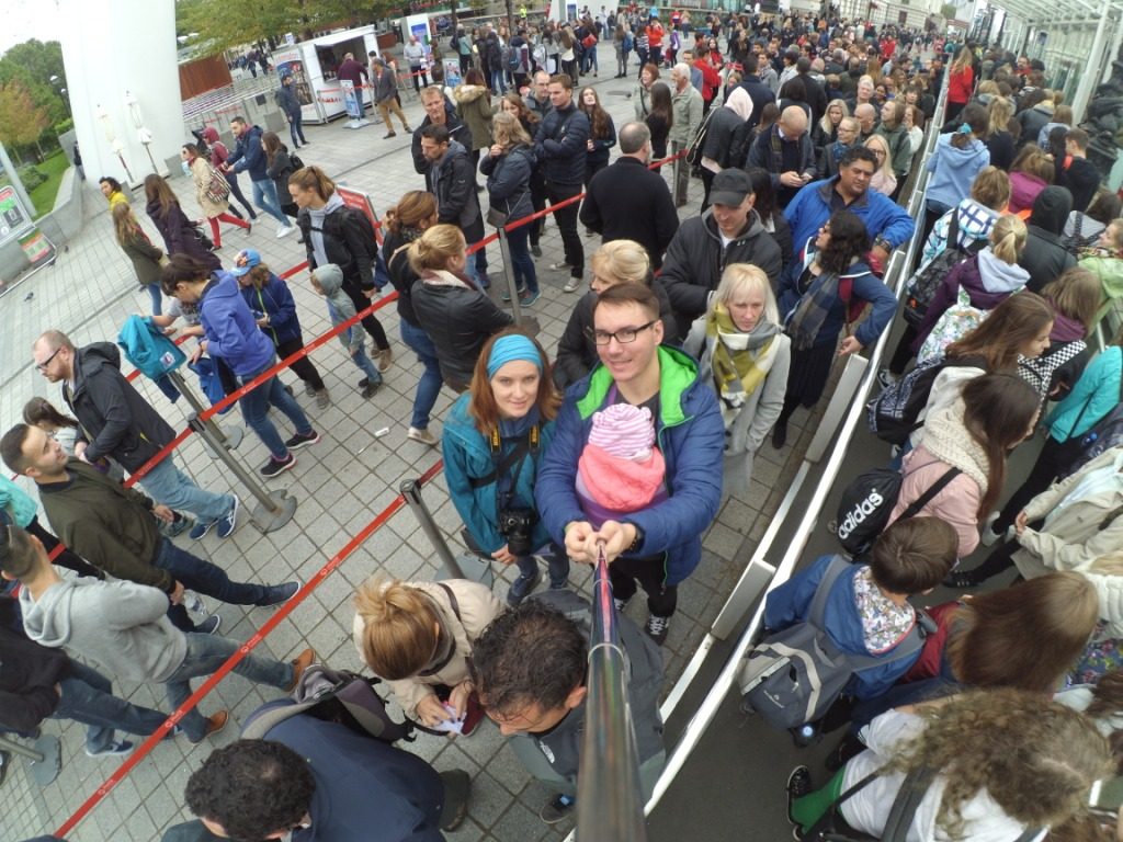 Zbierajsię w kolejce do LondonEye